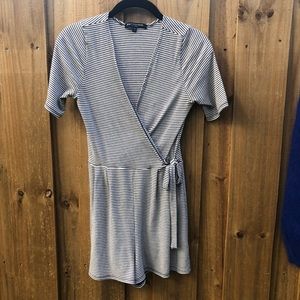 Stripped back & white shorts romper - S